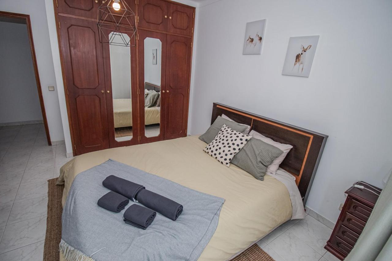 Charming Private Rooms In An Apartment A1 Penha - Faro Exterior photo