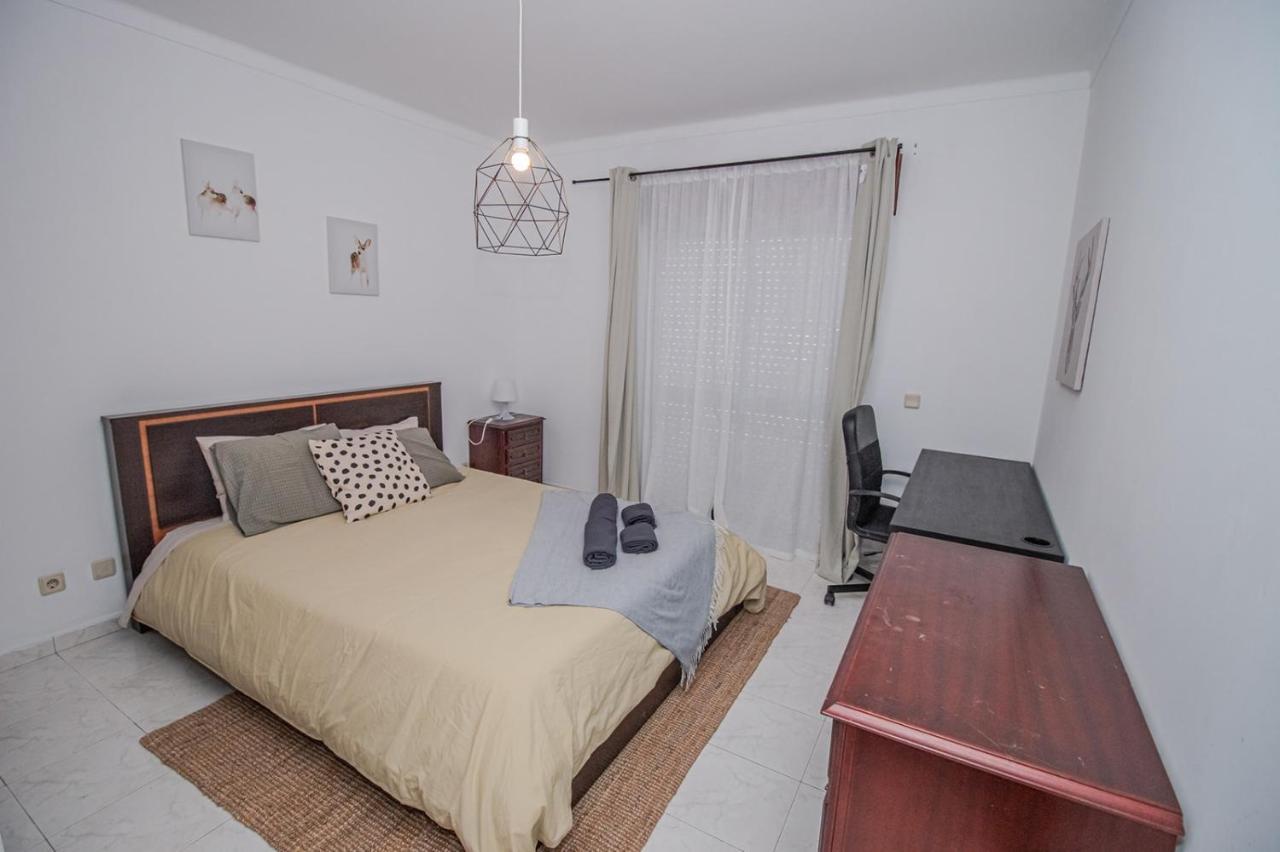 Charming Private Rooms In An Apartment A1 Penha - Faro Exterior photo