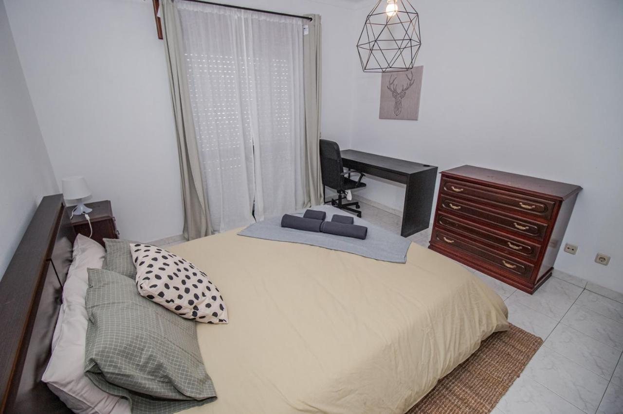 Charming Private Rooms In An Apartment A1 Penha - Faro Exterior photo
